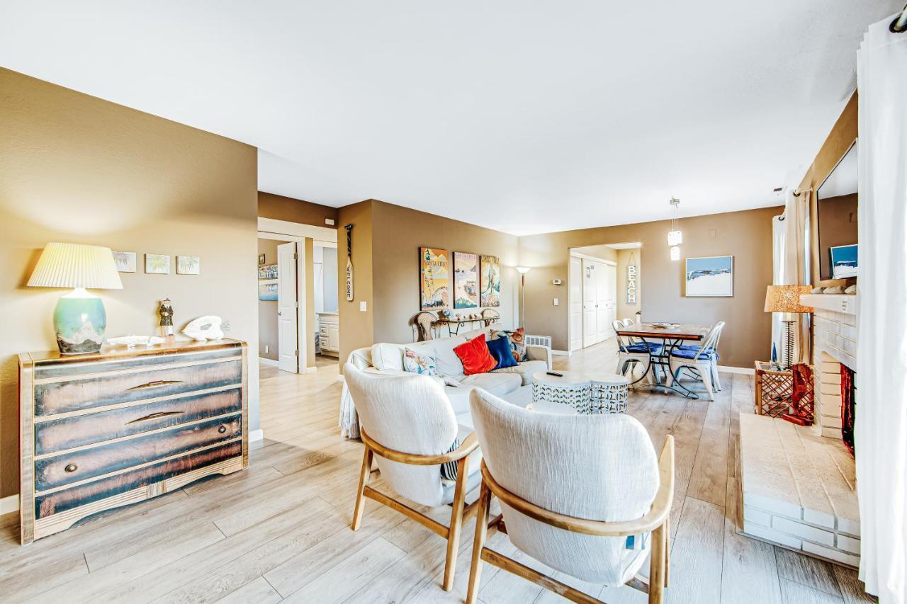 The Boardwalk Haven Villa Santa Cruz Room photo